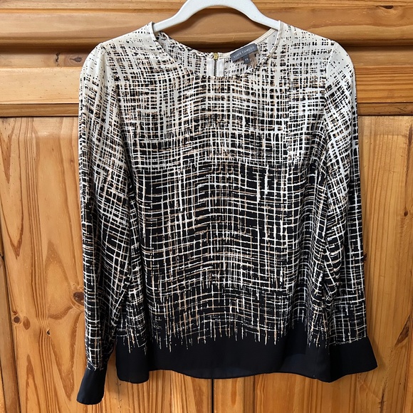 Vince Camuto Tops - Vince Camuto Long Sleeve Top Women's Black and Beige Size PM